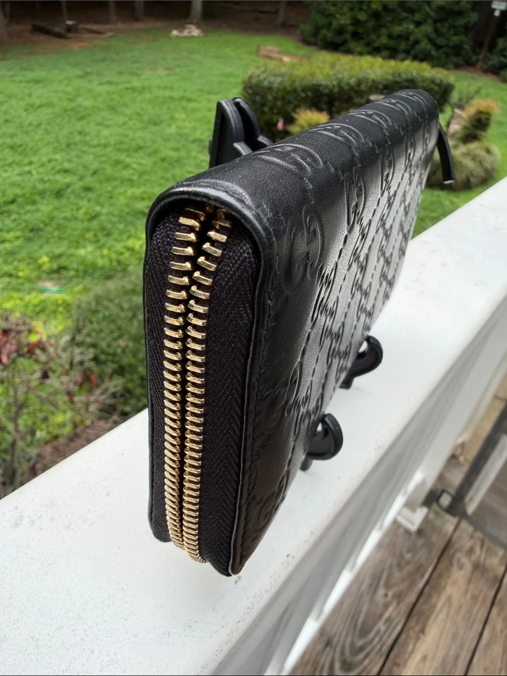 Gucci Black Embossed GG Leather Zip Wallet with Gold Plaque BEAUTIFUL